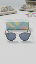 Classic round sunglasses with retro packaging